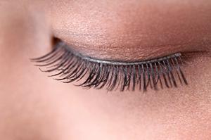 脂肪吸引の安全性と信頼性を徹底比較！最新美容施術の選び方を解説